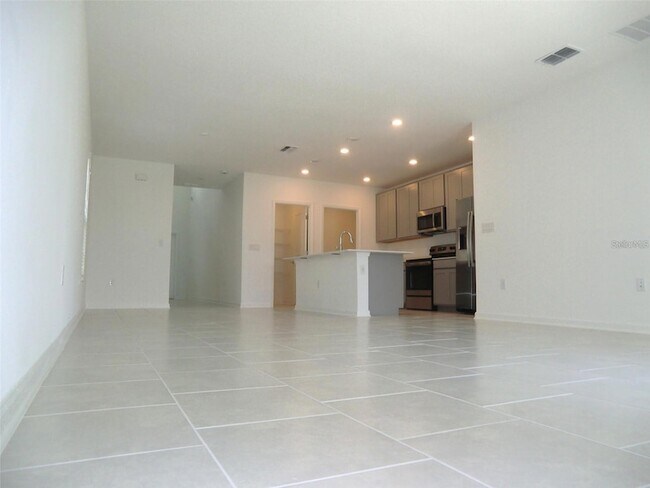 Foto del edificio - 364 Loch Ct