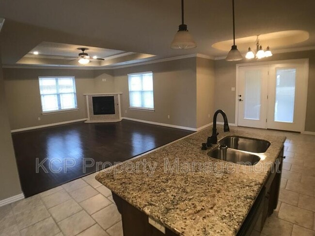 Building Photo - 6105 Red Cedar Cir