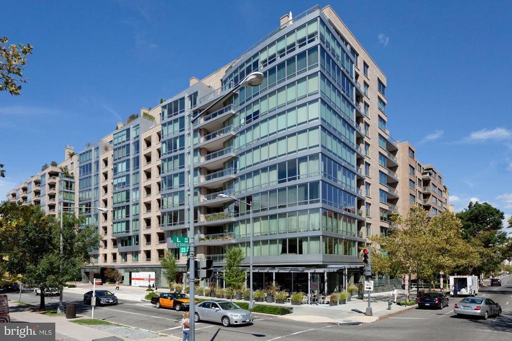 Foto principal - 1155 23rd St NW