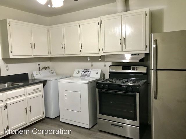 Foto del edificio - 4341 W 169th St