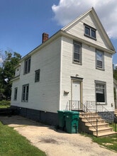Building Photo - 417 Grant Ave