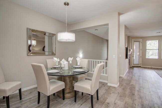Building Photo - 15221 N Clubgate Dr