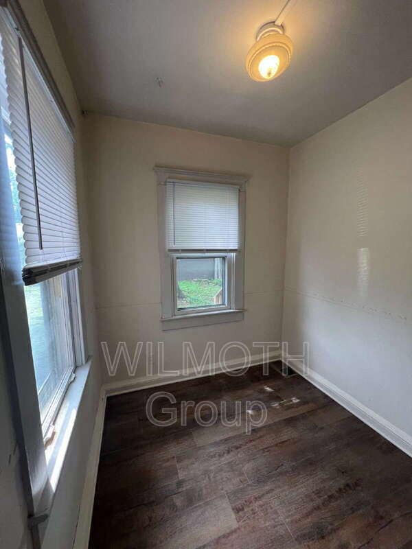 Building Photo - 5226 N College Ave