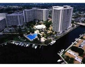 Building Photo - 500 Three Islands Boulevard