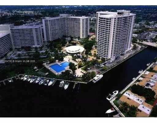 Primary Photo - 500 Three Islands Boulevard