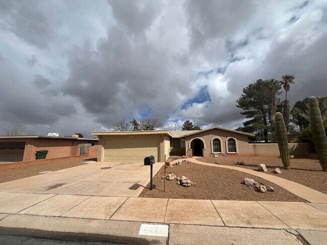 Foto del edificio - 3-bedroom 2 baths home