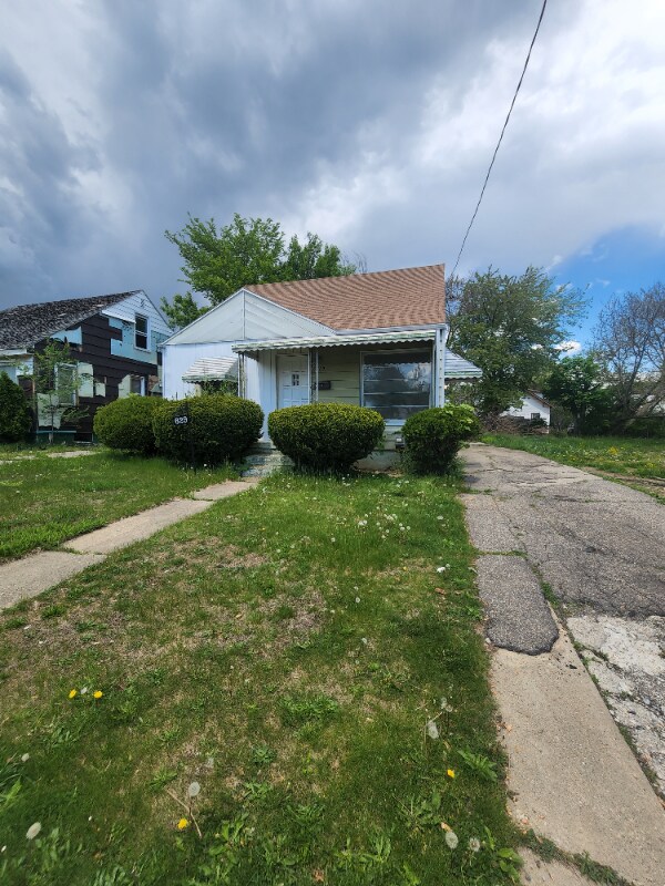 Building Photo - 629 Spencer St