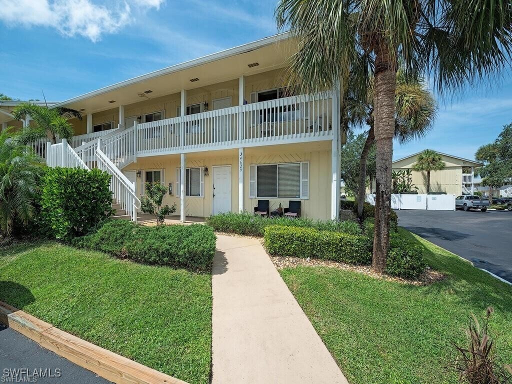 Primary Photo - 4629 Bayshore Dr