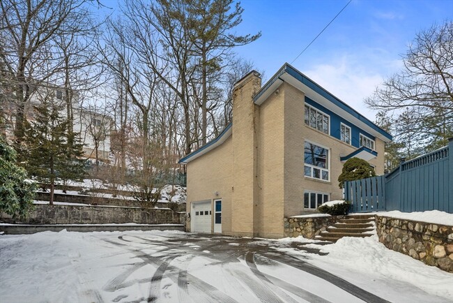 Foto del edificio - 330 Cambridge St