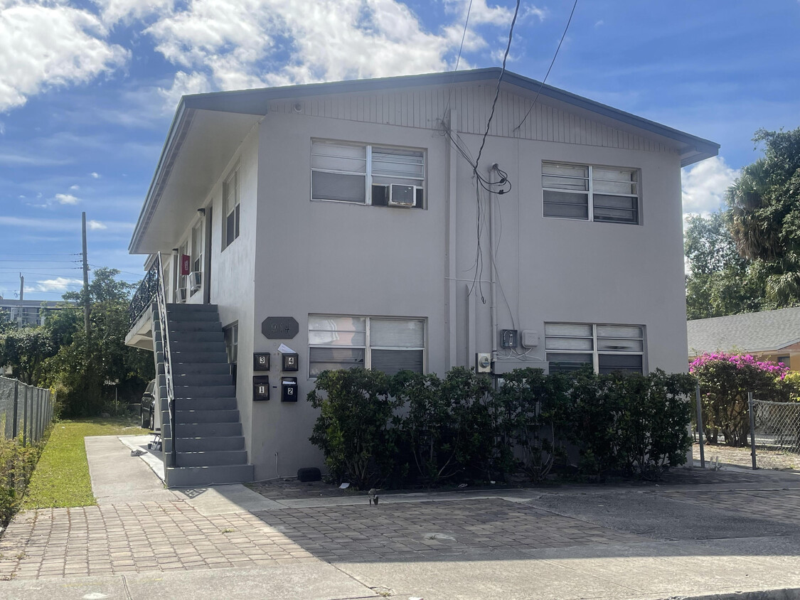 Foto principal - 914 4th St