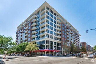 Building Photo - 901 W Madison St