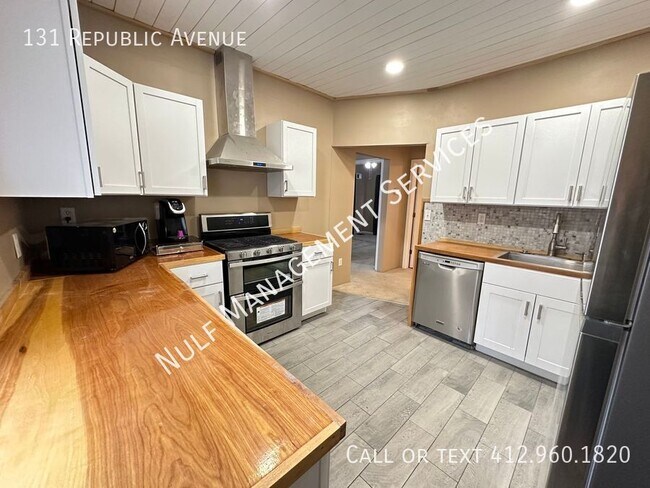 Foto del edificio - 131 Republic Ave