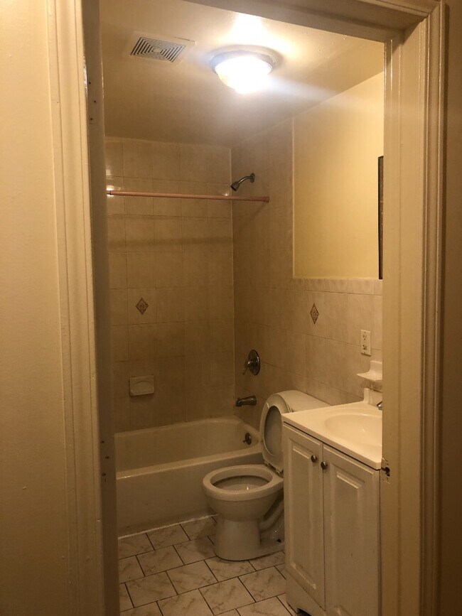 Foto del edificio - 2258A Pacific St