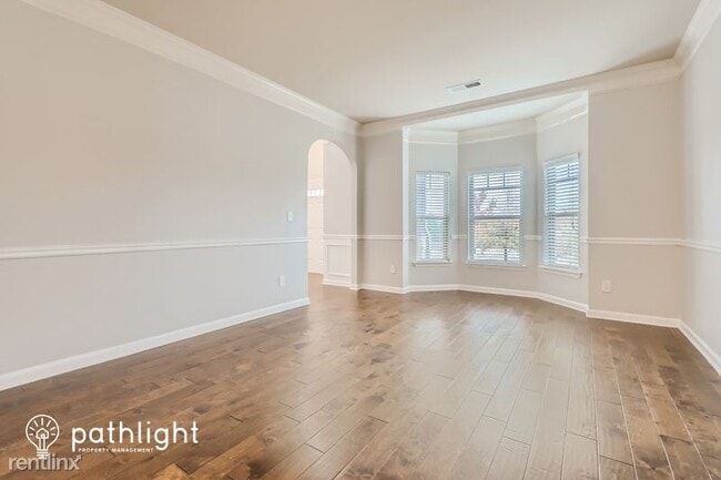 Building Photo - 4 br, 2.5 bath House - 581 Camano Way UNIT