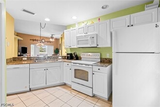 Building Photo - 12141 Summergate Cir