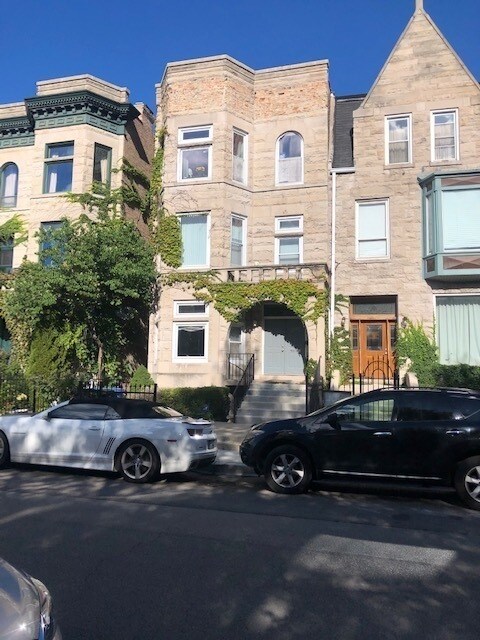 Primary Photo - 4457 S Oakenwald Ave