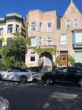 Building Photo - 4457 S Oakenwald Ave