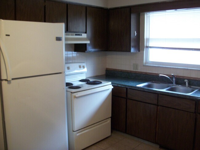 Building Photo - 1439 Mac Dr