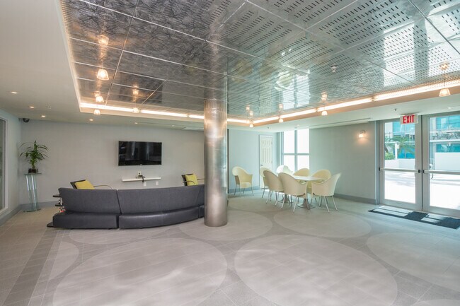 Foto del edificio - 110 Washington Ave