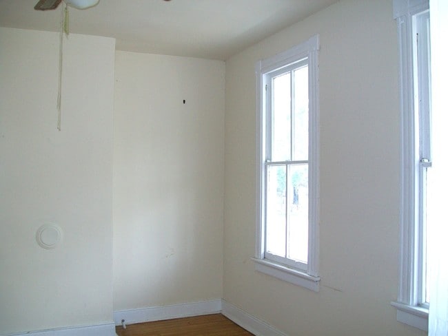 Photo - 623 China St House