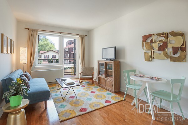 Primary Photo - 20 Caton Pl