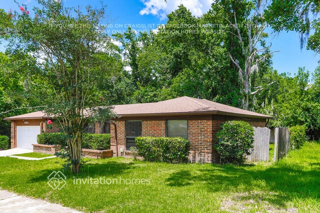 Building Photo - 8323 Country Creek Blvd