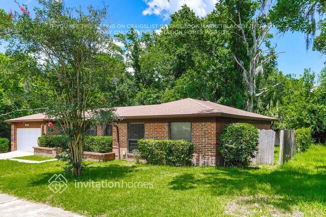 Foto del edificio - 8323 Country Creek Blvd