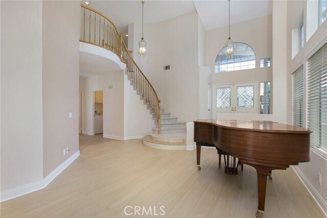 Building Photo - 26711 Laurel Crest Dr