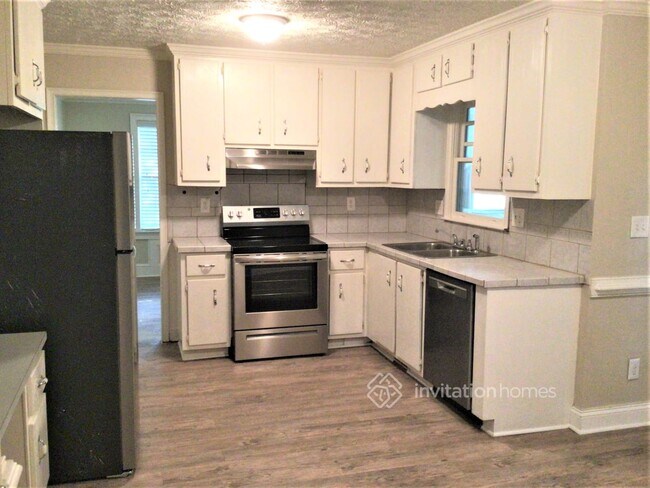 Foto del edificio - 4796 Shallow Ridge Rd NE