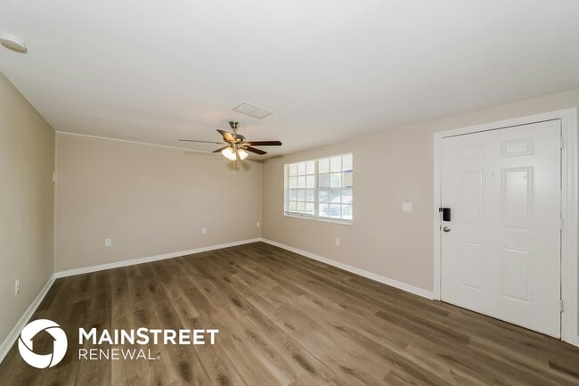 Building Photo - 703 59th Ave Terrace W