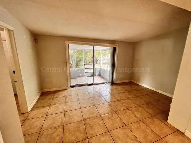 Foto del edificio - 253 Ashwood Dr