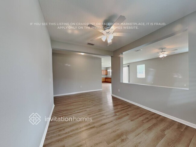 Foto del edificio - 928 Costa Mesa Ln