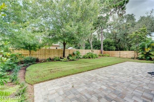 Building Photo - 3 br, 2 bath House - 15922 Hampton Village Dr