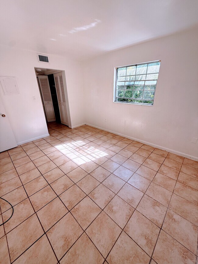 Foto del edificio - Fort King Manor