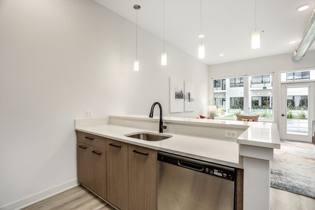 Interior Photo - The Roy