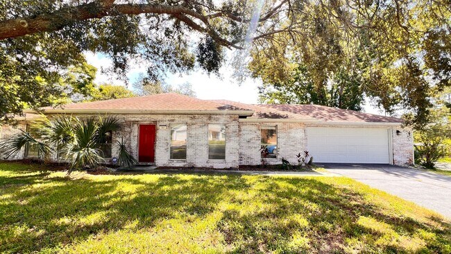 Foto del edificio - Charming Ranch Style Property Ready to be ...