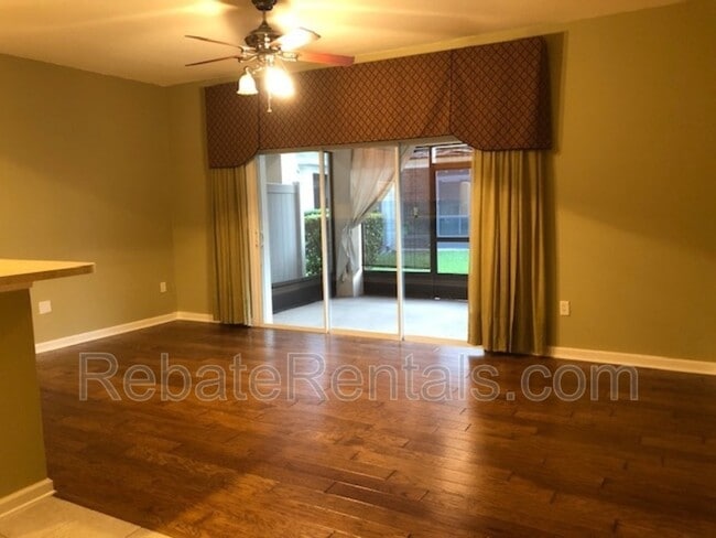 Building Photo - 13498 Essence Ct