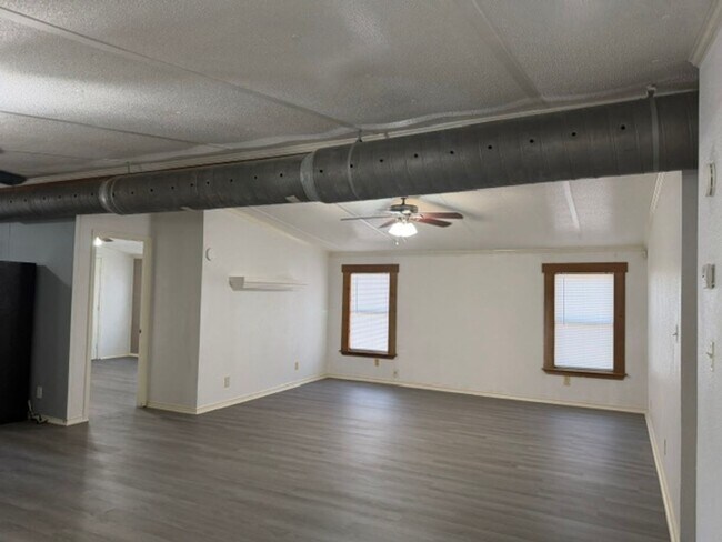 Foto del edificio - 8824 Old Marlin Rd