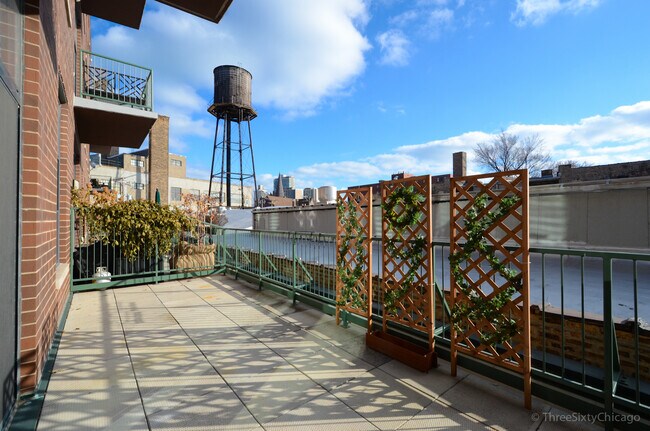 Foto del edificio - 3631 N Halsted St