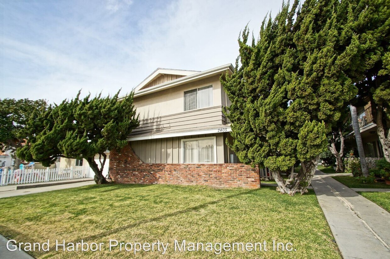Primary Photo - 2405 Ruhland Ave