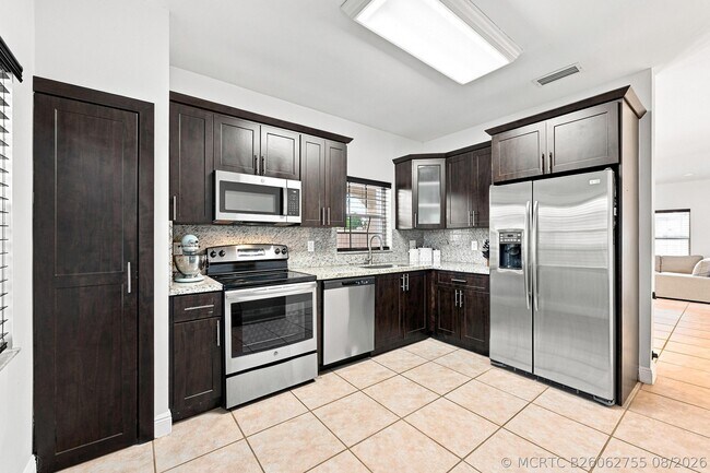 Foto del edificio - 1115 SW 180th Terrace