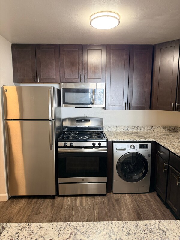 Building Photo - 1007 N Marshall St