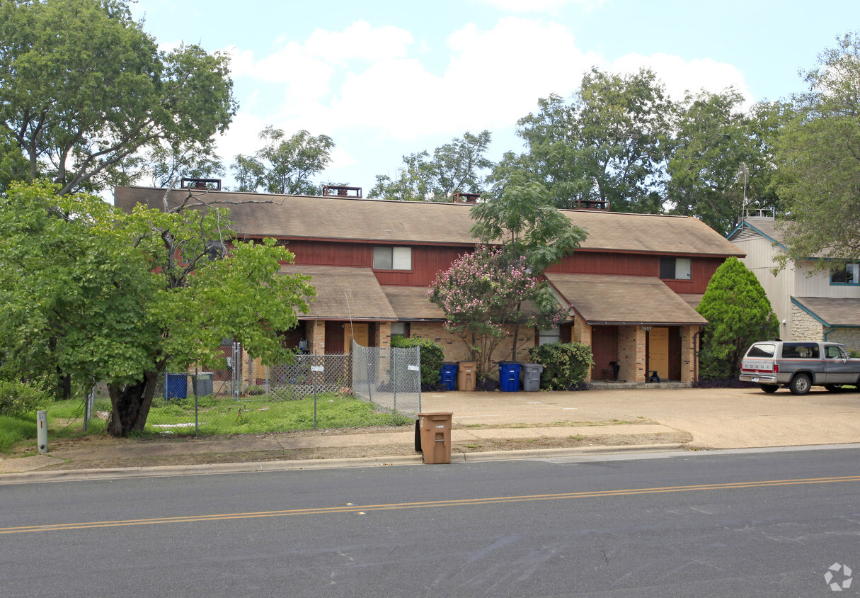 Primary Photo - North Hills Condominiums