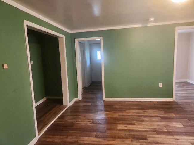 Foto del edificio - 3 Bedroom - 2 Bath in Auburn - Ranch