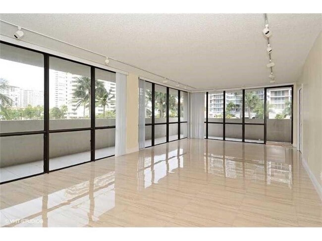 South Ocean Drive, Hallandale Beach, FL 33... - South Ocean Drive, Hallandale Beach, FL 33... Apartment