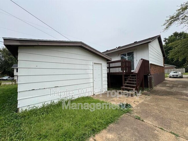 Photo - 1103 Rio St House