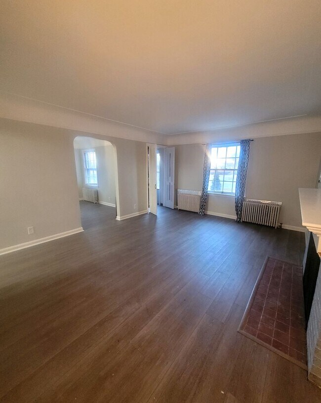Foto del edificio - Beautiful 3 Bedroom bungalow in very desir...