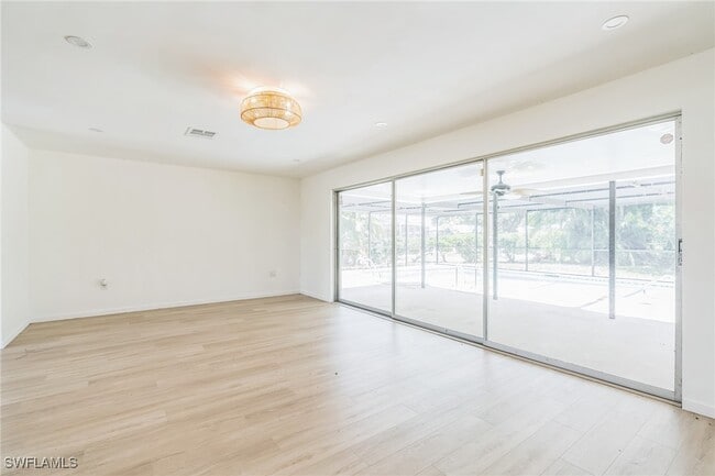 Building Photo - 13724 River Forest Dr