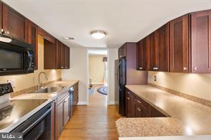 Building Photo - 3205 Ruby Dr