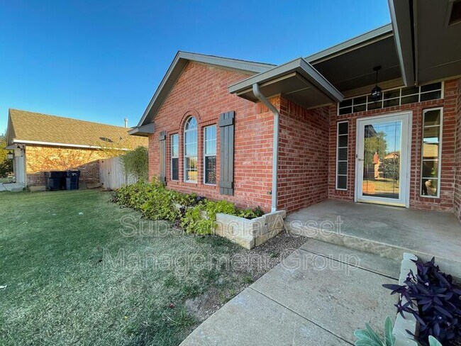 Building Photo - 17605 Lead Ln